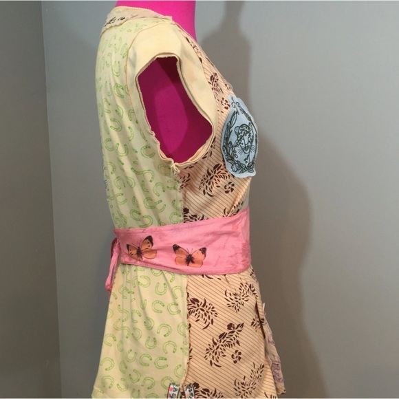 📍SOLD📍RARE FREE PEOPLE APPLIQUÉ W/PINK OBI BELT CAP SLEEVE COTTON TOP-M - Picture 6 of 10